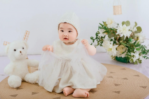 张家界宝宝几个月抬头